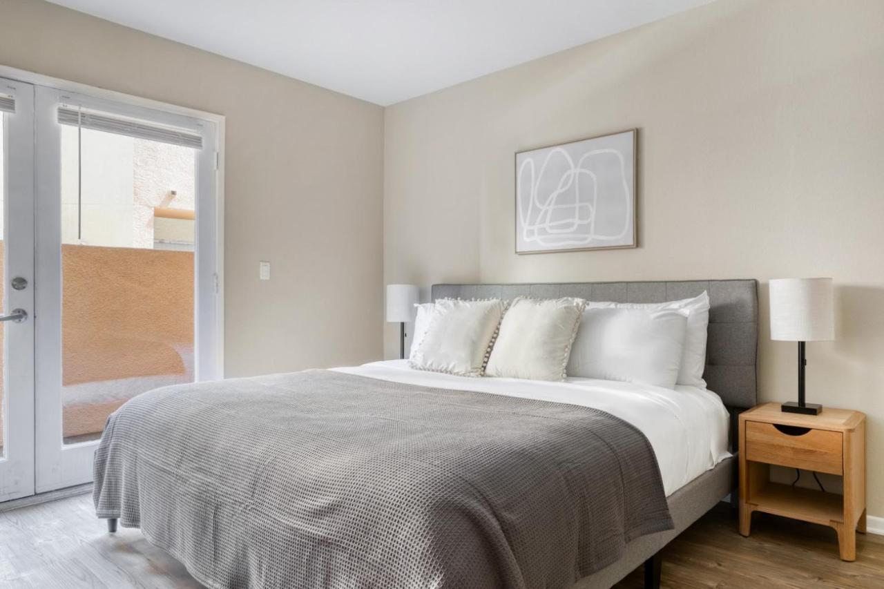 Appartement Woodland Hills 1br W Gym Wd Pool Nr 101 Lax-683 *