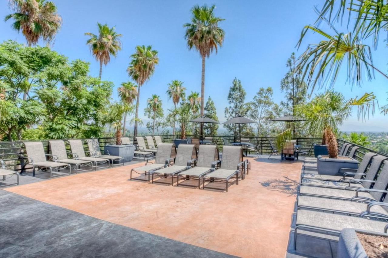 Woodland Hills 1br W Gym Wd Pool Nr 101 Lax-683 Los Angeles